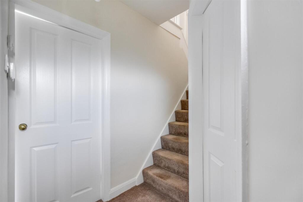 Entrance Hall_2.jpeg