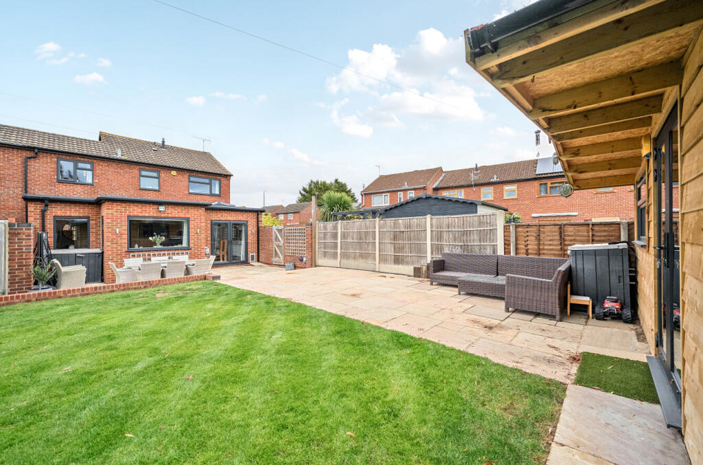 1370618-2-68fa2a4...