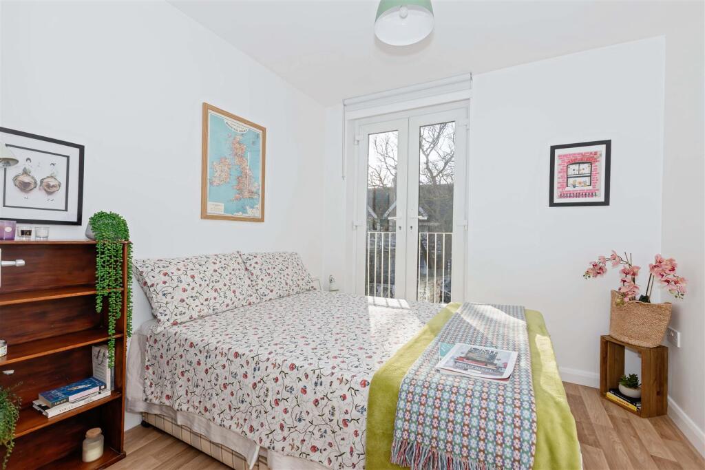 For Sale by Aspire Residential - Alexandra Road