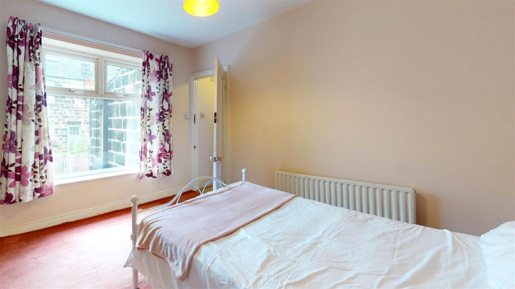 22-Bradford-Road-Bedroom.jpg