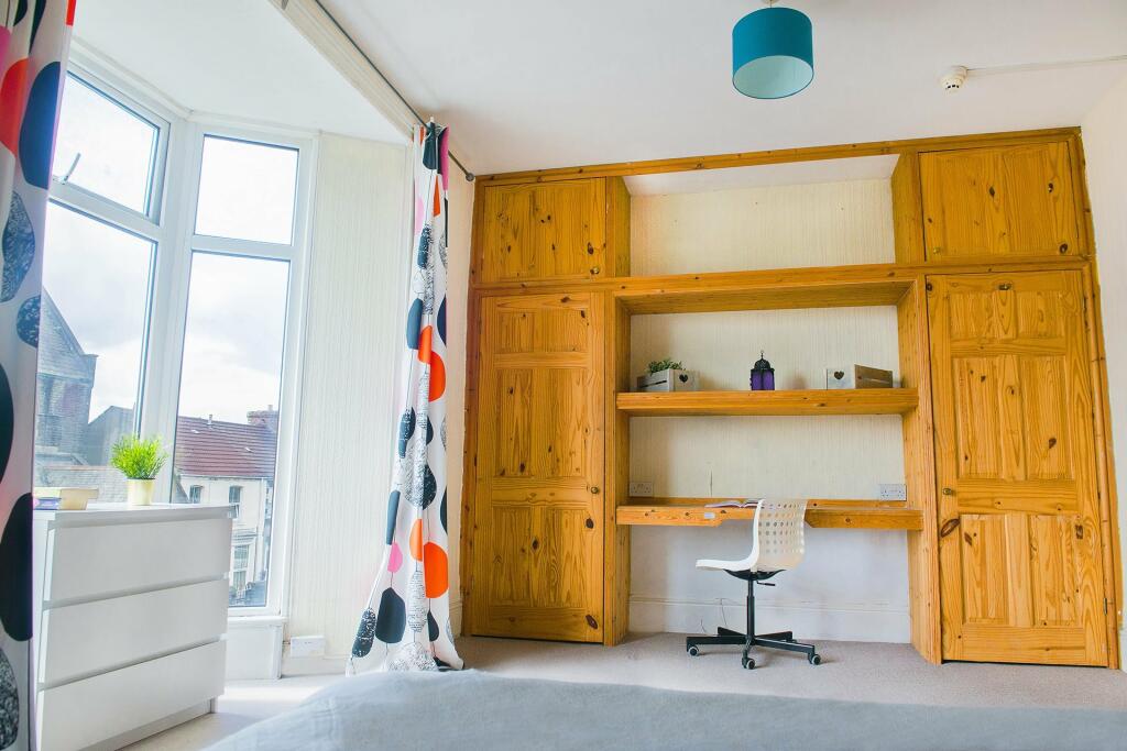 Bedroom1_2