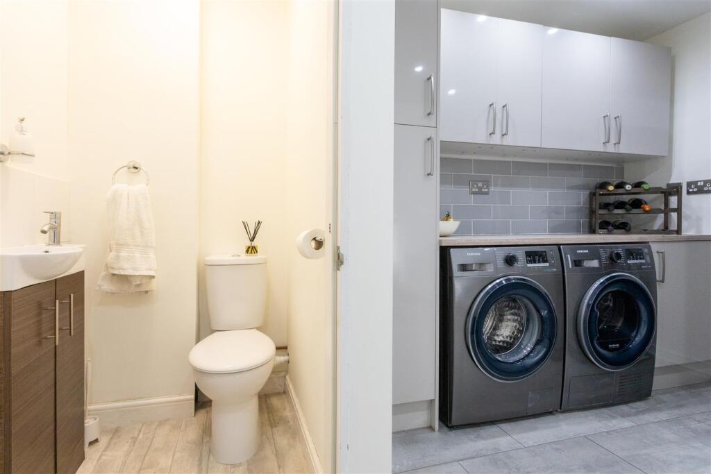 1 Redcar Close, Gedling, NG4 4EW-0016-Utility.jpg