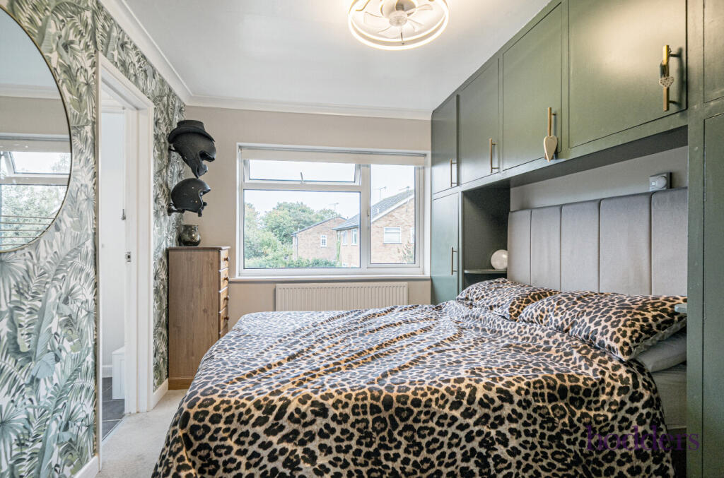 50d7930a-c936-4b3...