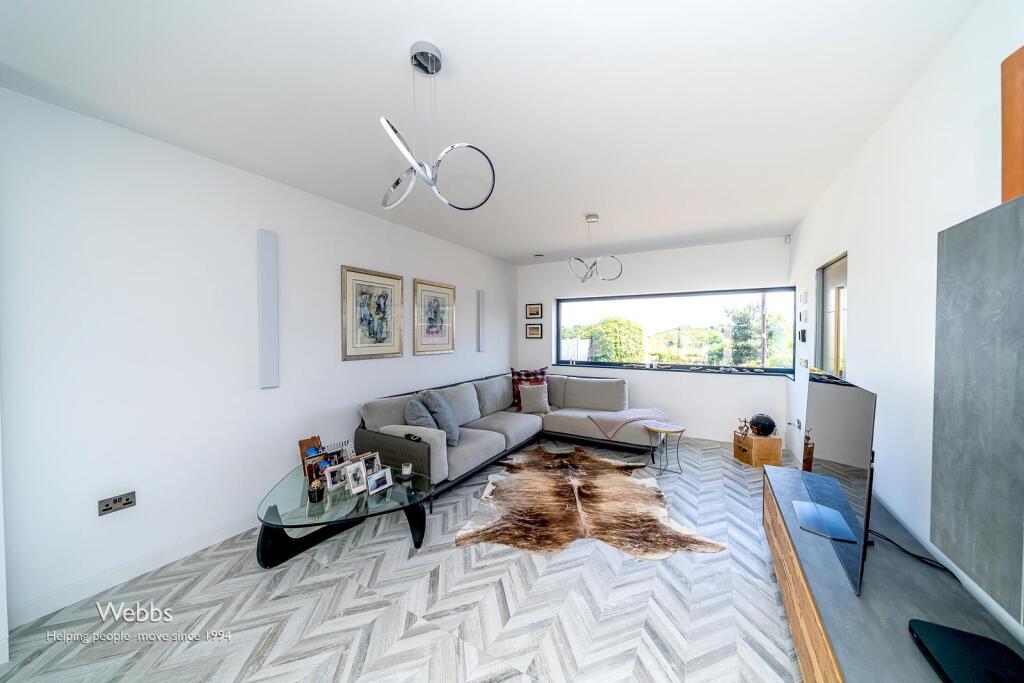 new © Webbs Estate Agents © (9 of 63).jpg