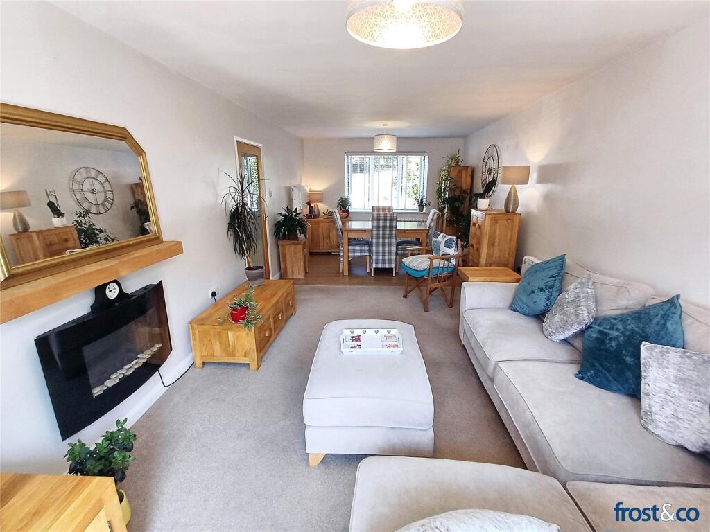 Living/Dining Room