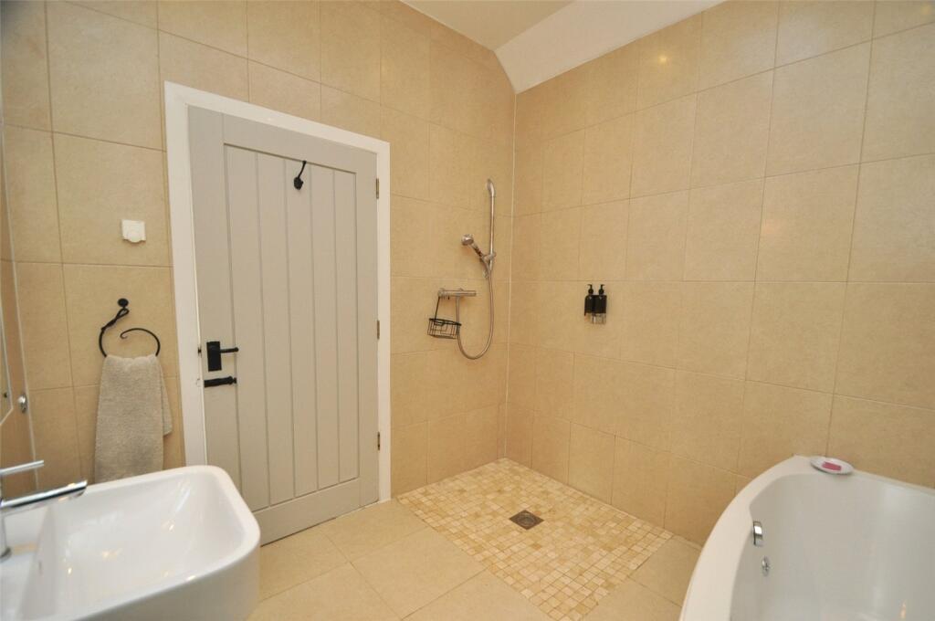 Puffin Bathroom