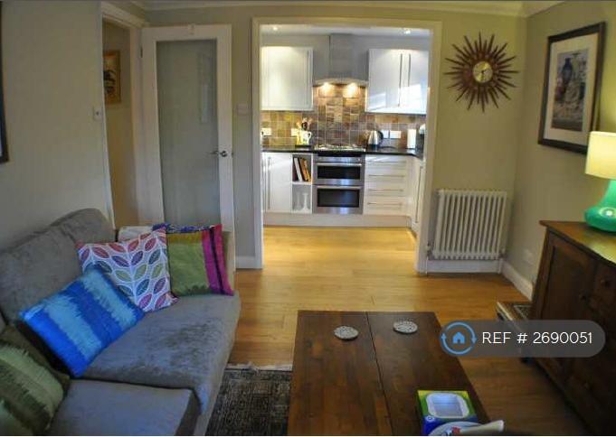 Lounge &amp; Kitchen