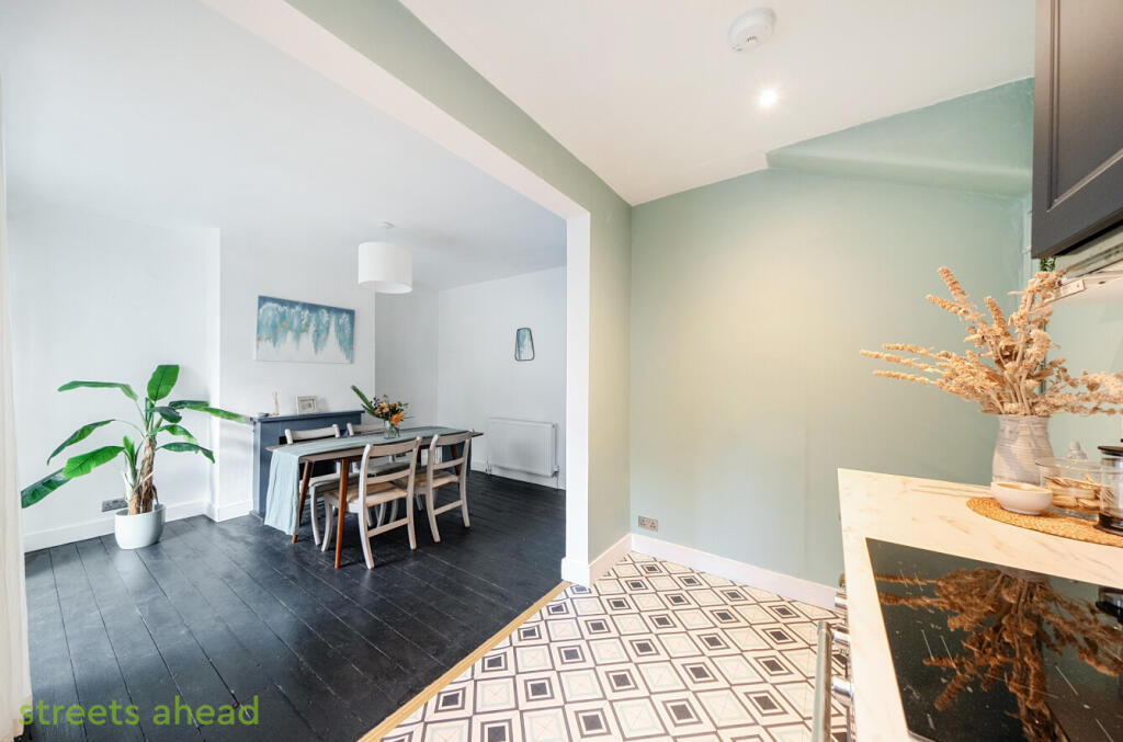 aa3c4b49-7c9a-4a6...