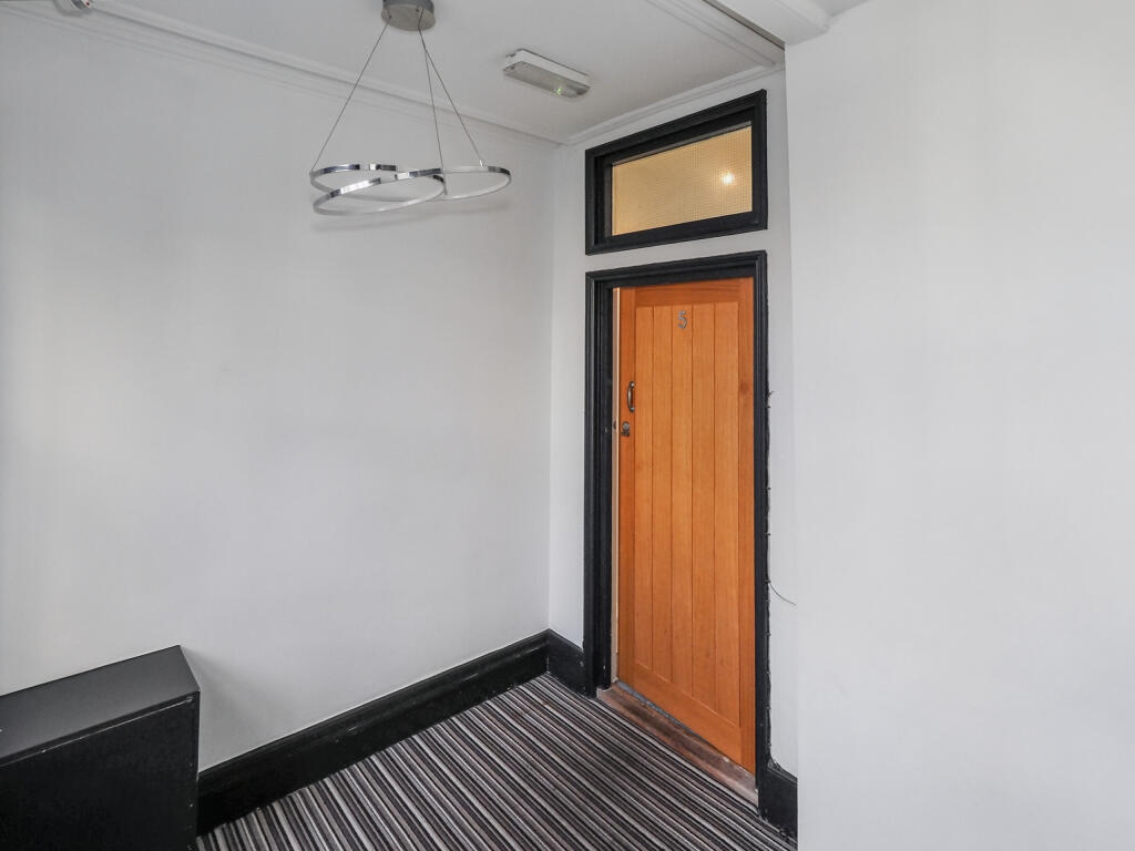 20251118050207_IMG_1780_g4reF