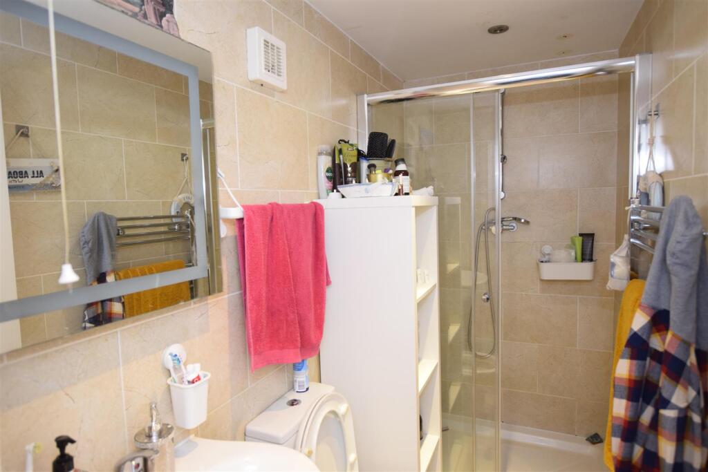 Downstairs shower.jpg