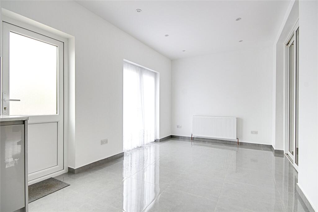 Larmans Road, Enfield, EN3