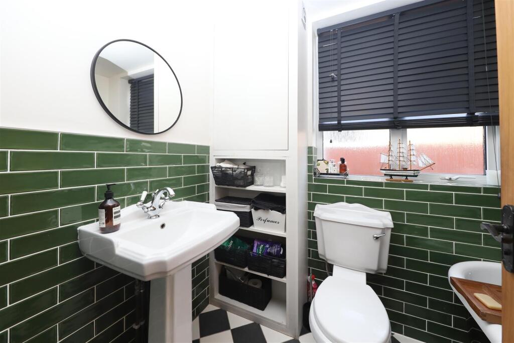 Downstairs bathroom 2