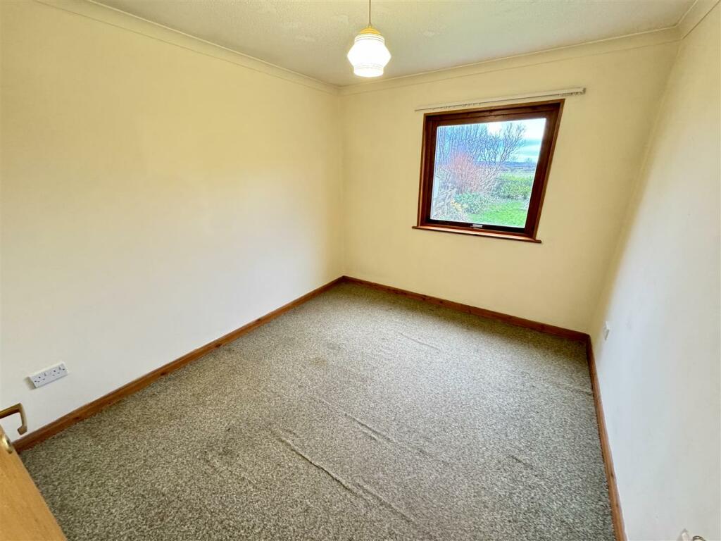 REAR BEDROOM 2