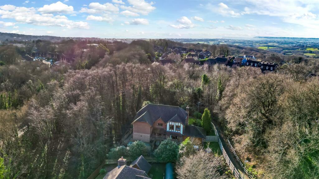 st-kitts-close-st-leonards-on-sea-tn377tb-drone (8