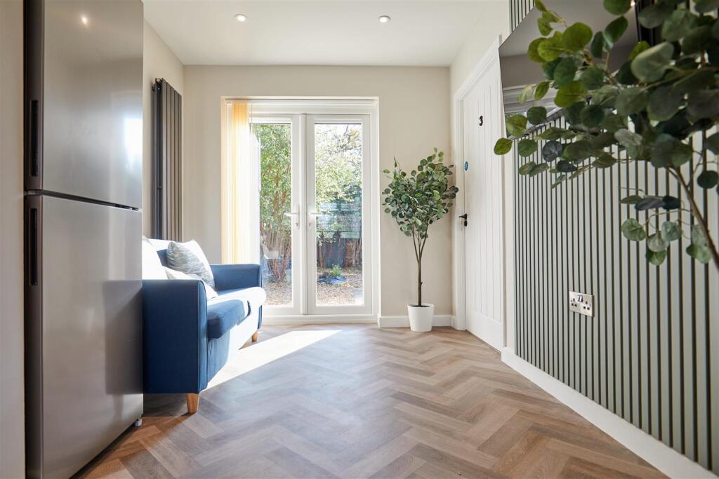 97 Friends Road 13.jpg