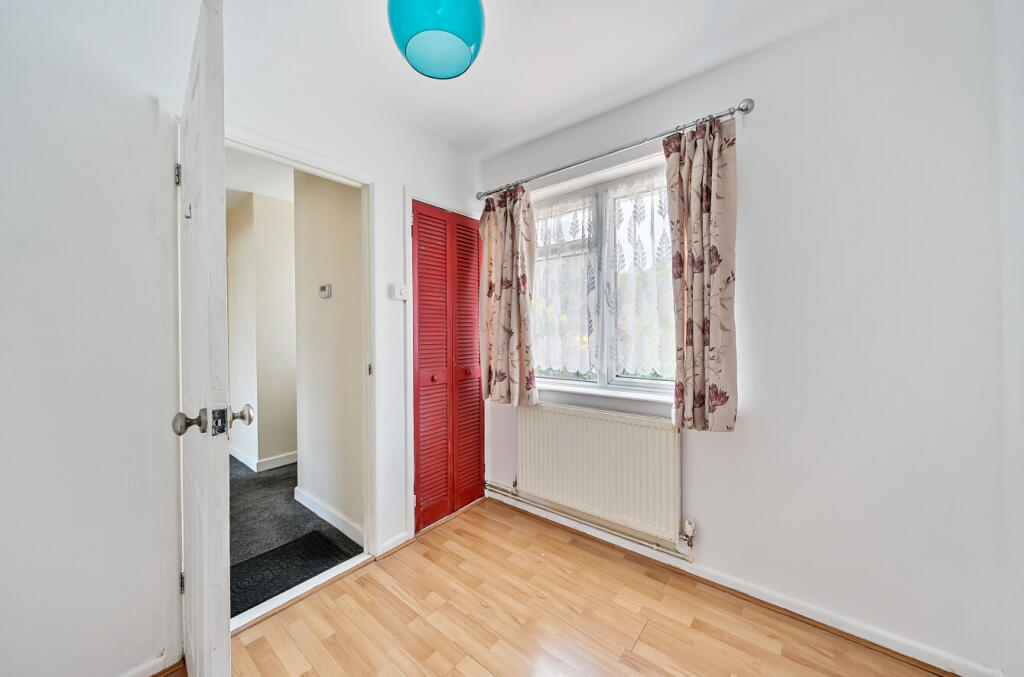 1328515-34-6878de...