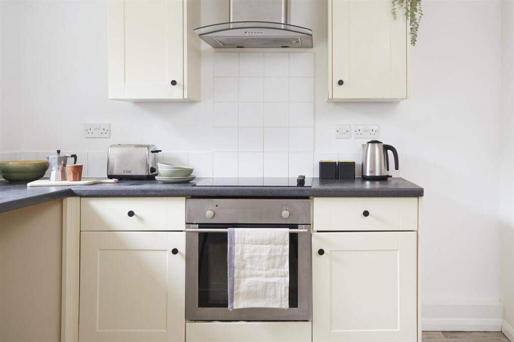 Flat1Wrafton_21.jpg