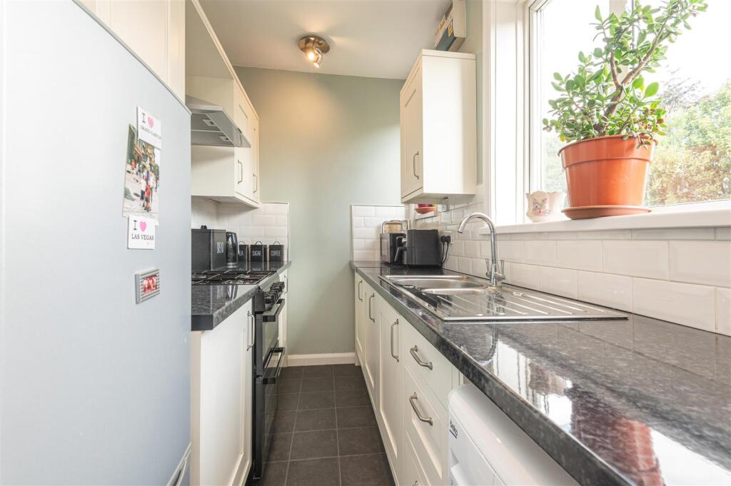 22 - 50 Pollitt Ave HX6 1LE.jpg