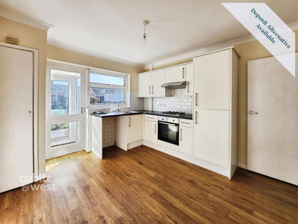 39 Ashurst Way - 2