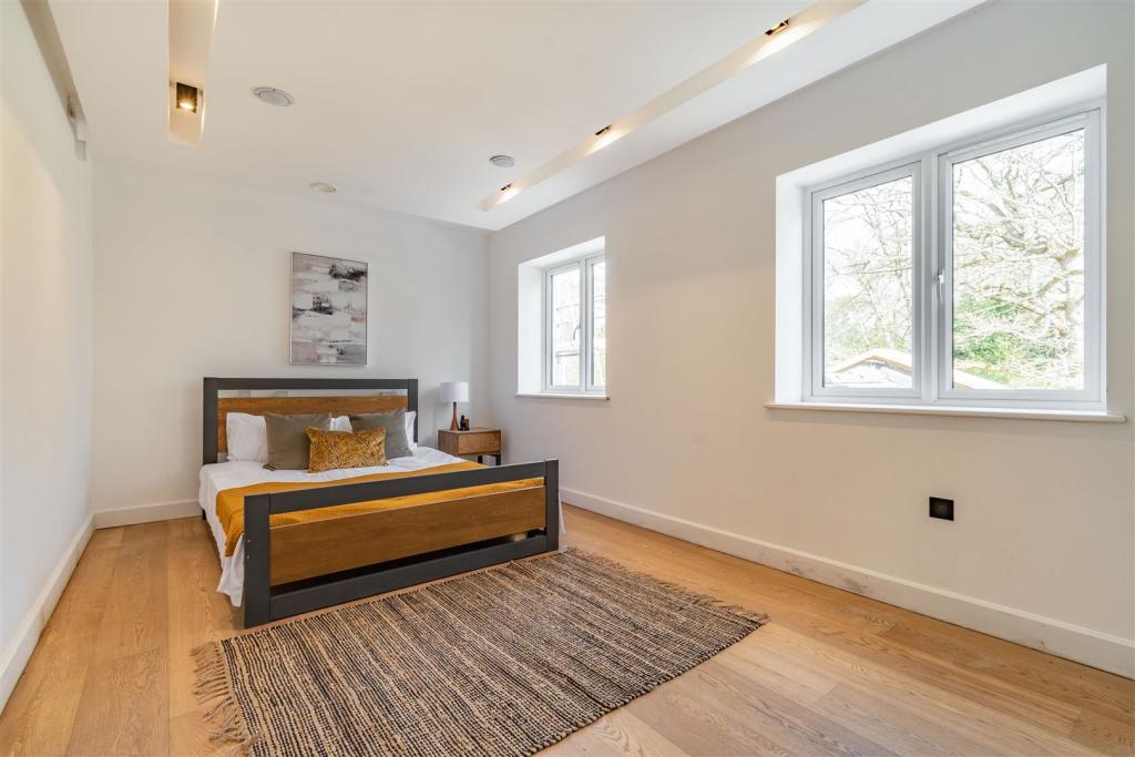 8496053-interior17.jpg