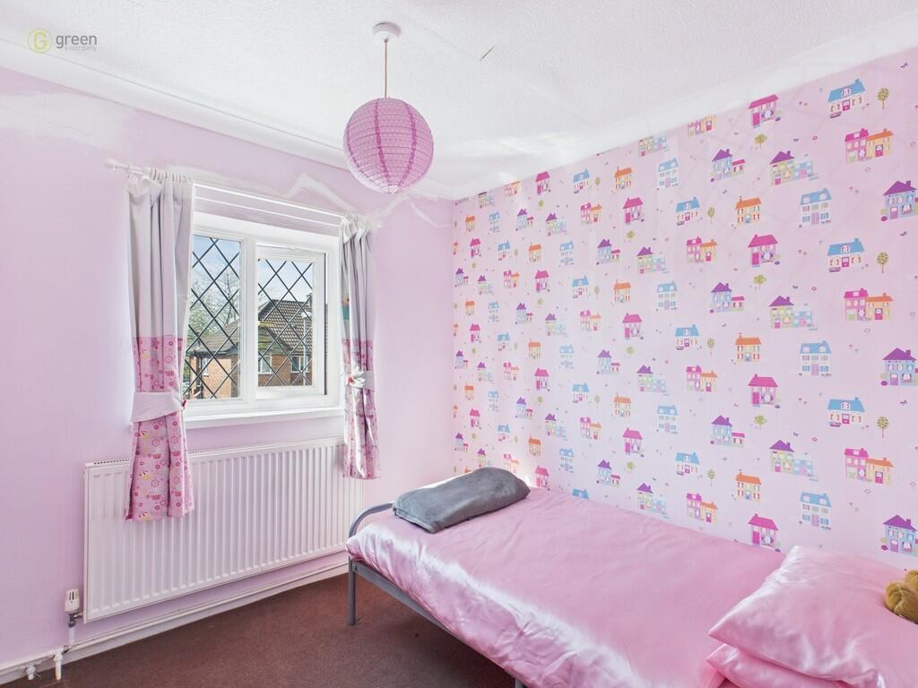 CAM03830G0-PR0136...