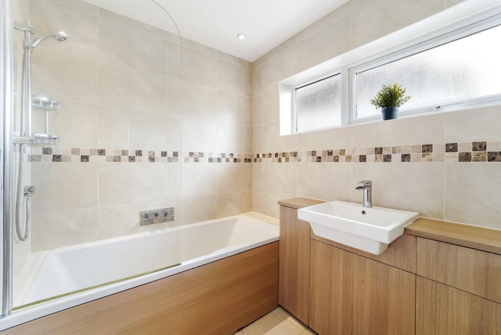 HAYMER GARDENS (19).jpg