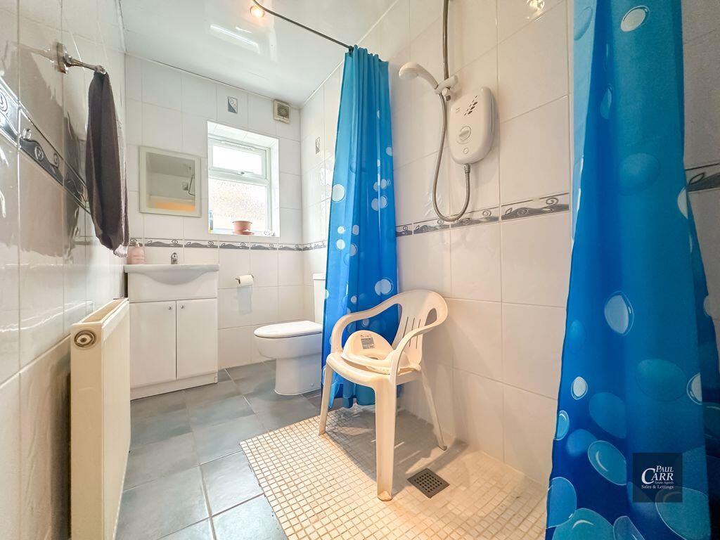 GROUND FLOOR WET ROOM