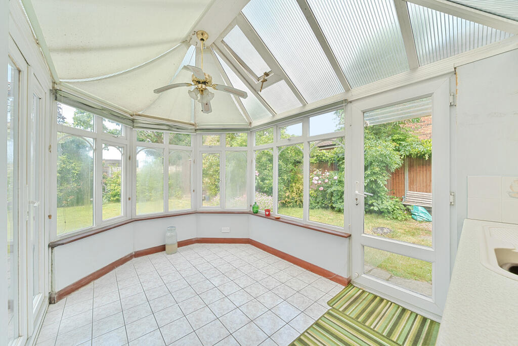 1301810-18-683839...