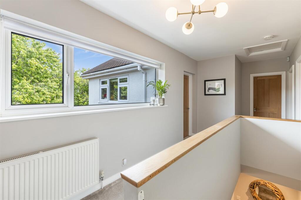 A19 - 20 Oxlea Close Torquay - 250714.jpg