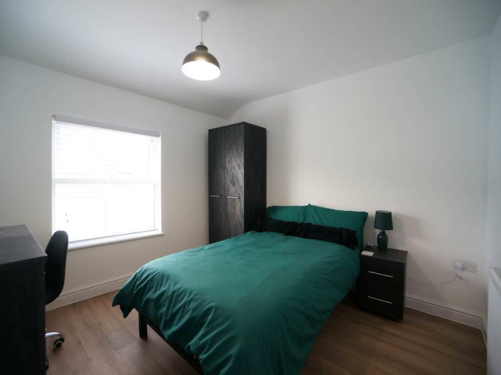 Bedroom 6.JPG