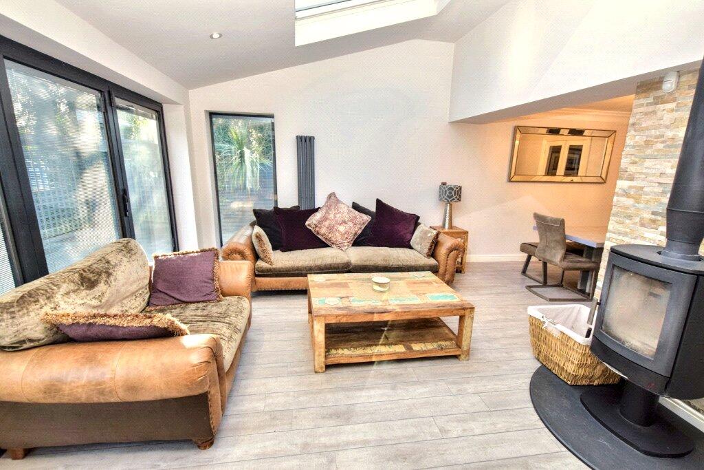 Extended Family Room