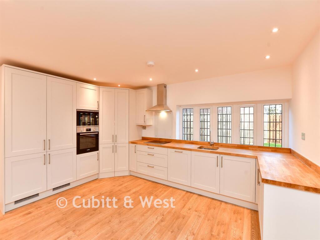 Kitchen/Dining