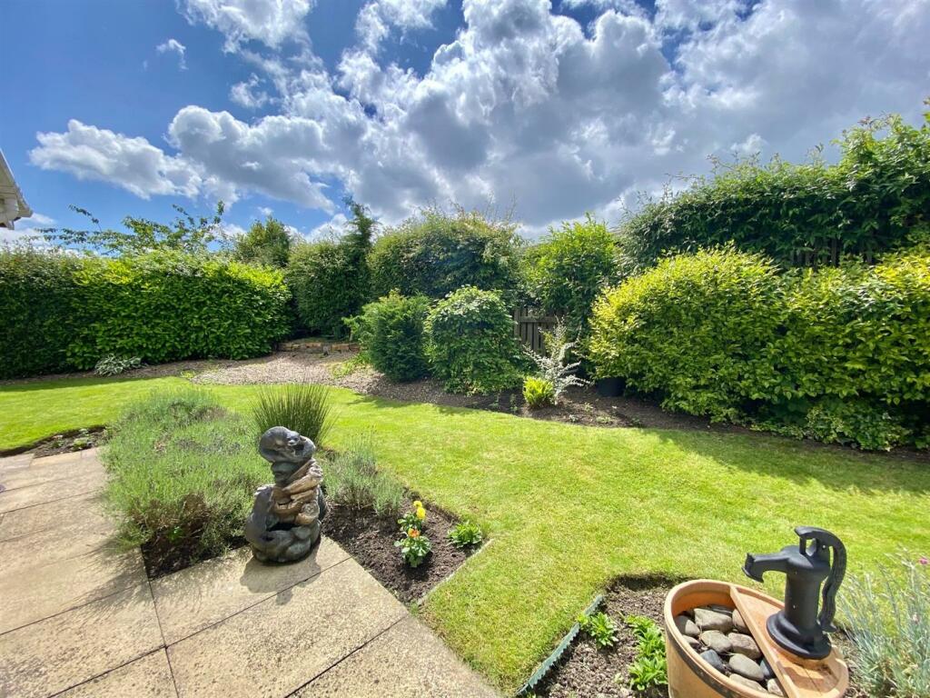 Bramleys Estate Agents - Bolehill Park - Brighouse