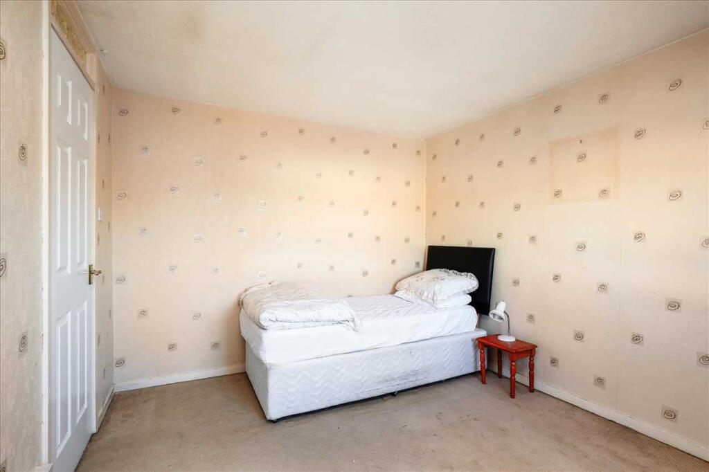 Bedroom Two (2)