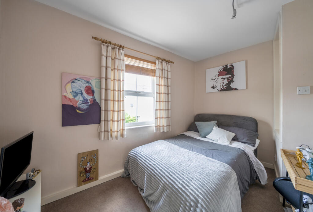 1305589-21-684808...