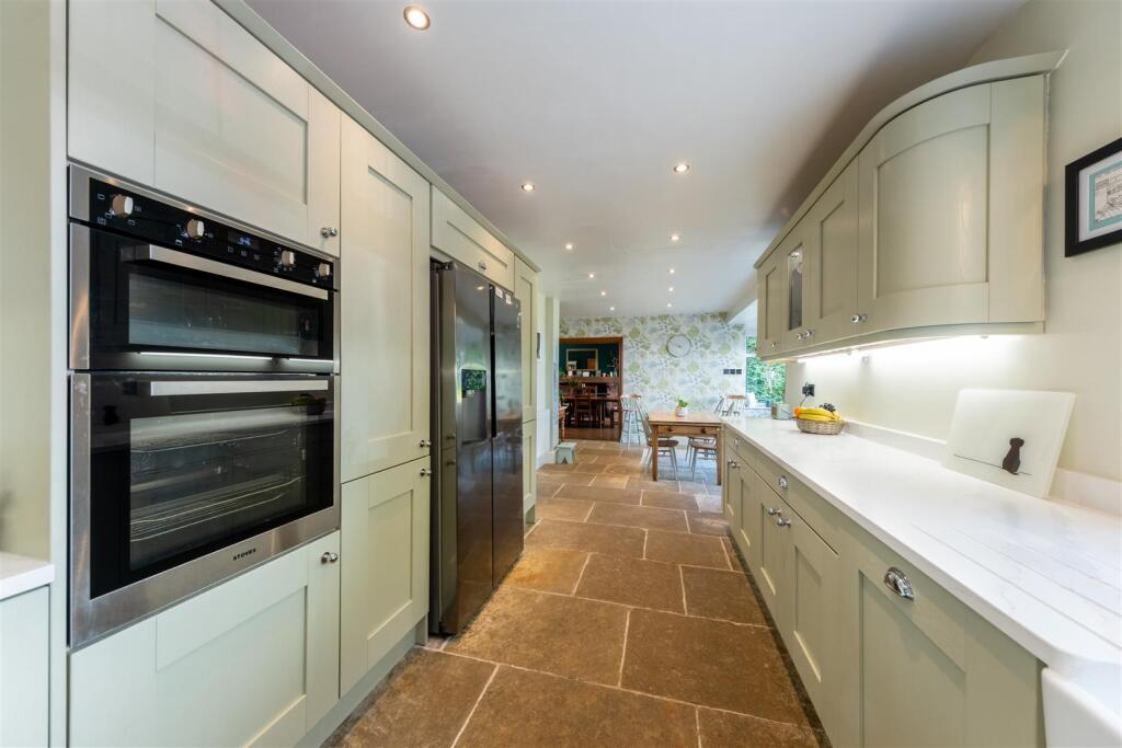 172 Swanlow Lane-005.jpg