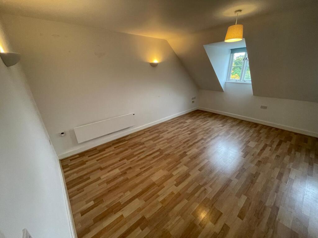 WhatsApp Image 2025-10-10 at 13.35.29_c8eca666