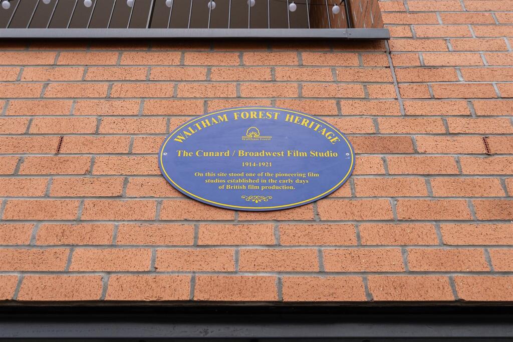 Wood Street, E17