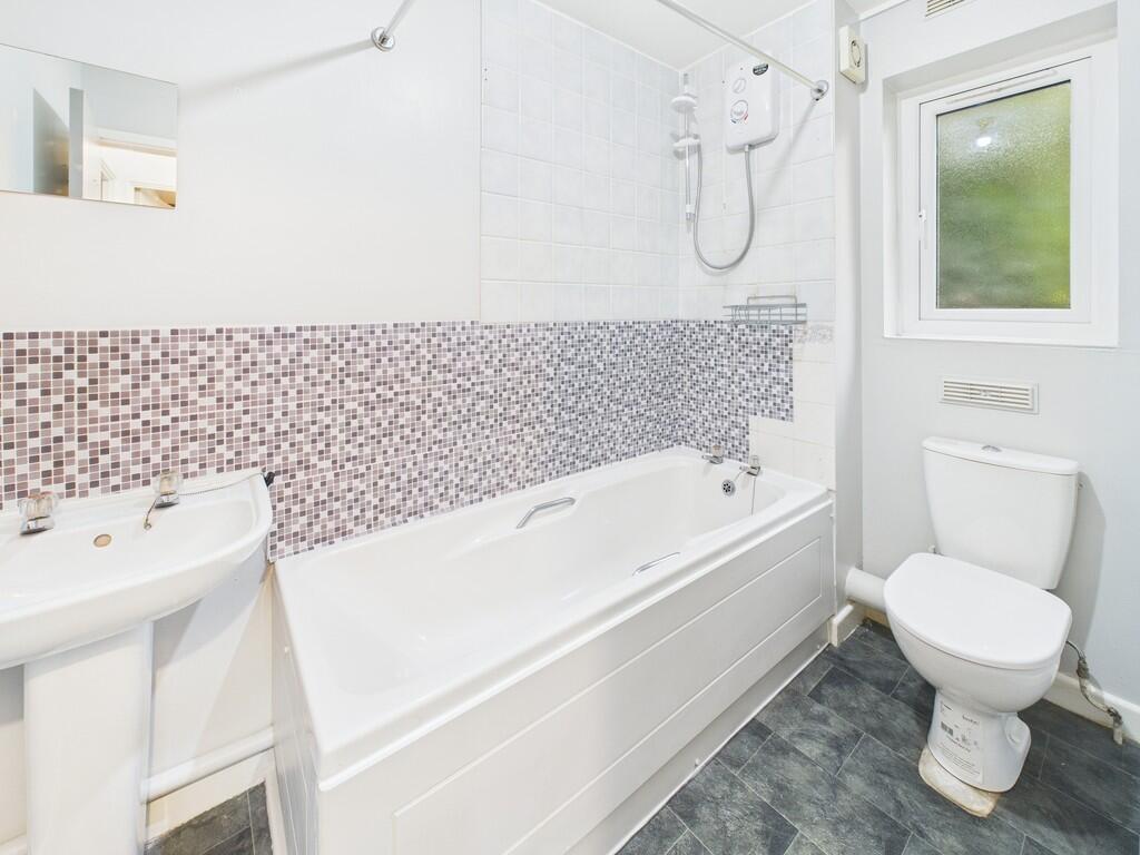 CAM02089G0-PR0583...