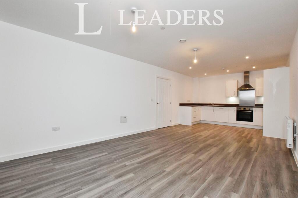 Living Room &amp; Kicthen