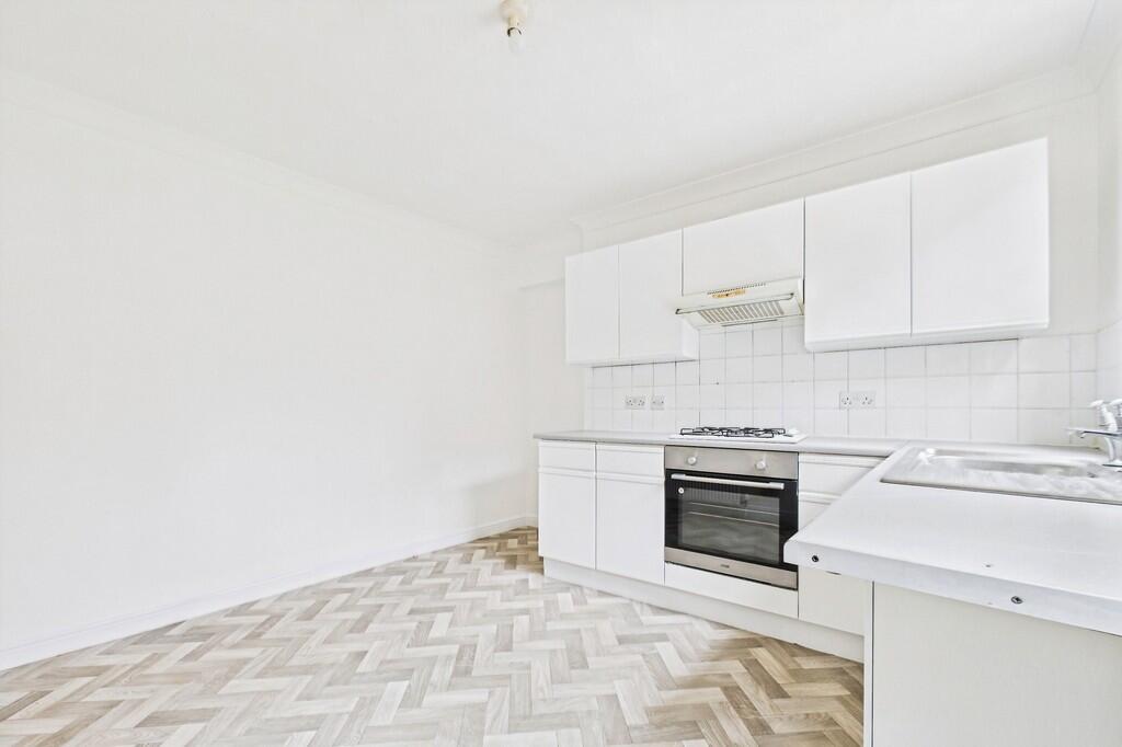 98345435-CAM01085...