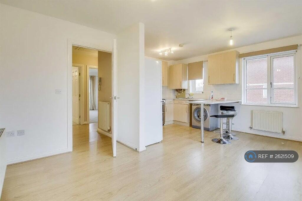 Living Room / Kitchen