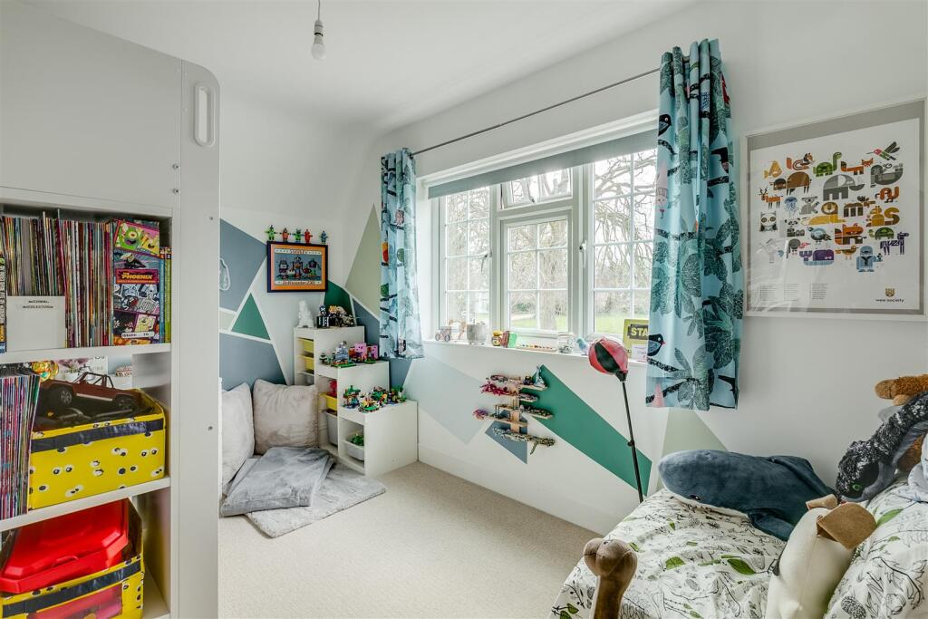 Eastholm Green 9-23.jpg