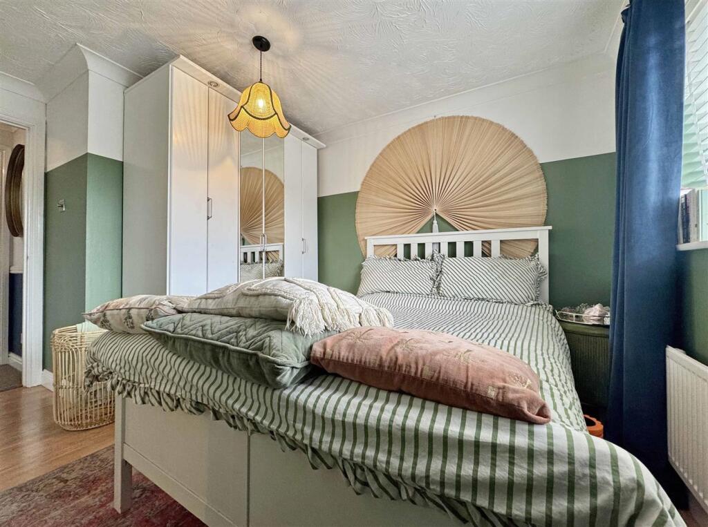 Bedroom 2.jpg