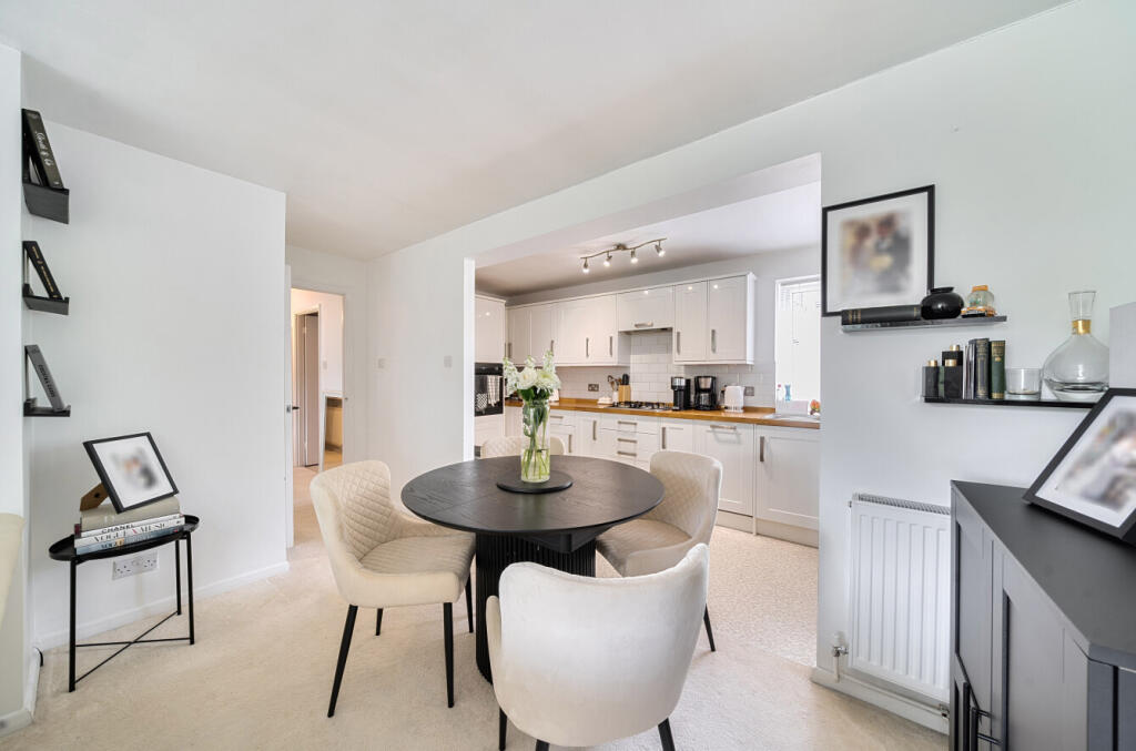 1301570-17-683869...