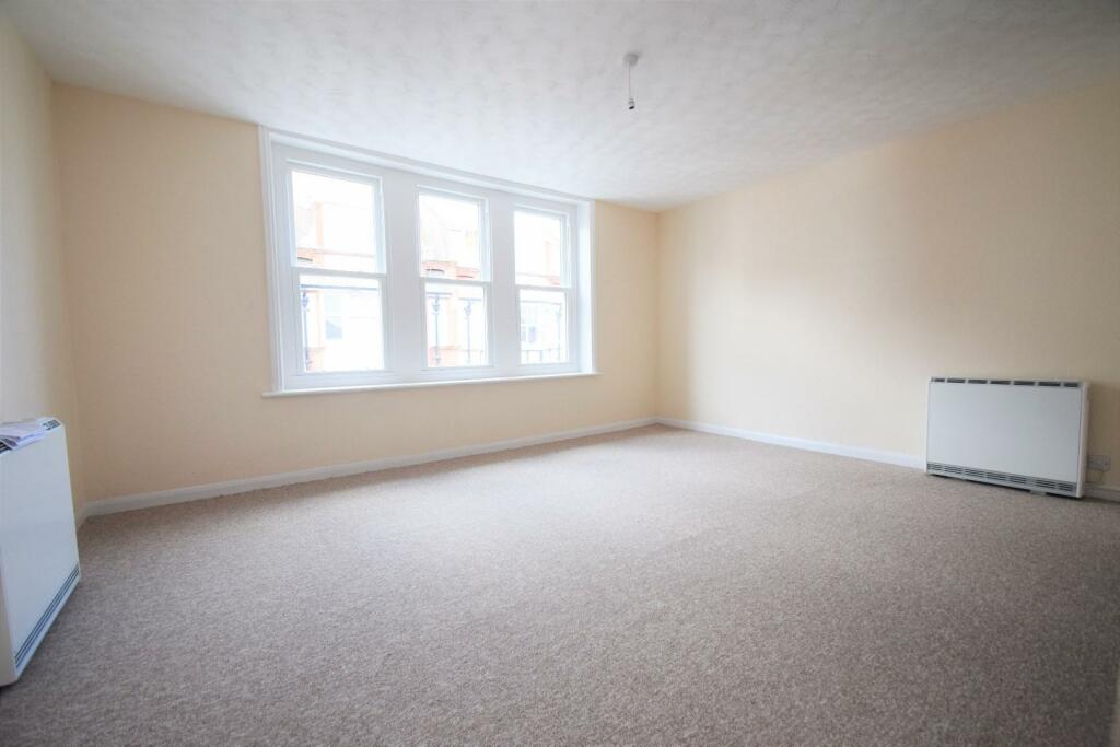 01323 737373
