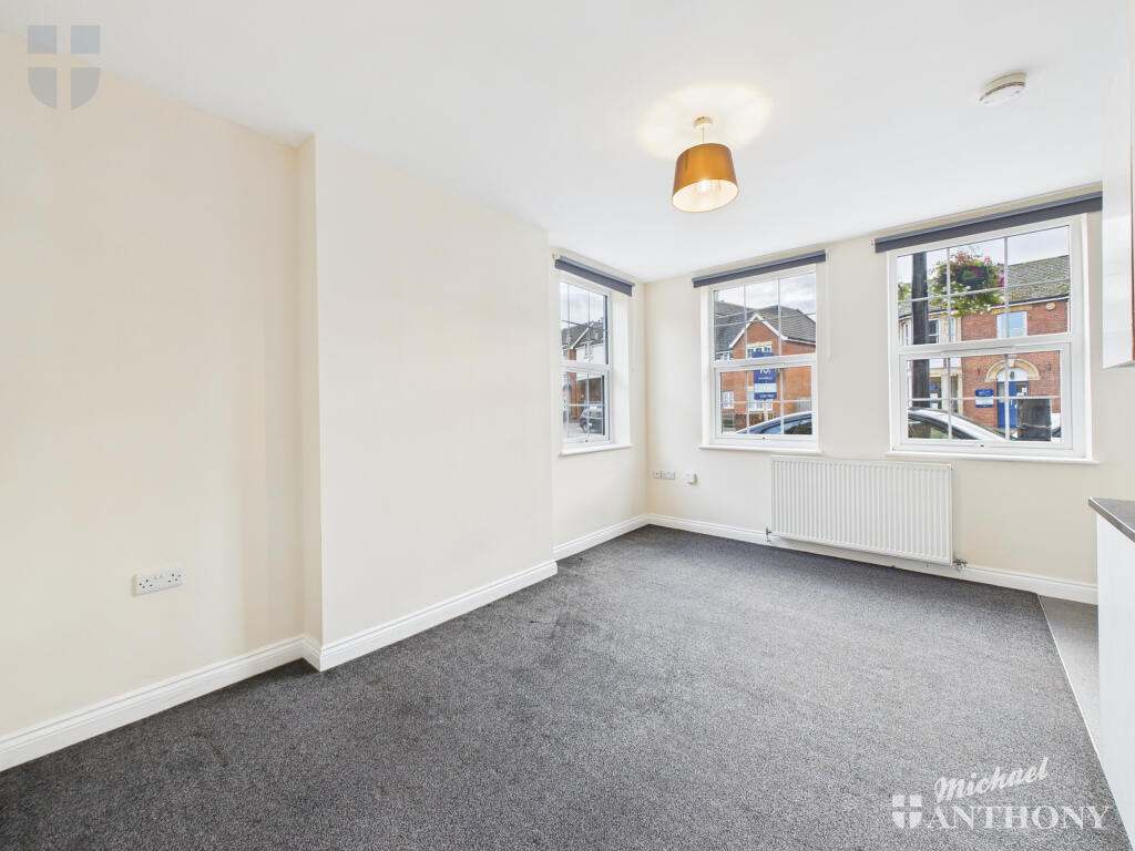 CAM03852G0-PR0459-STILL001