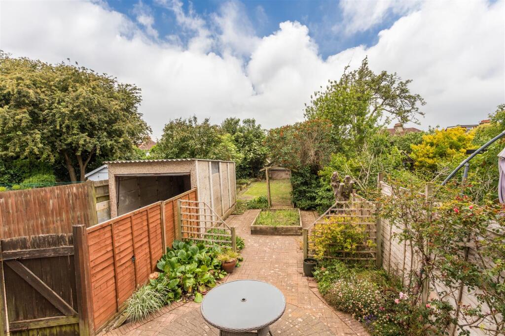 22 Holmes Avenue-27.jpg