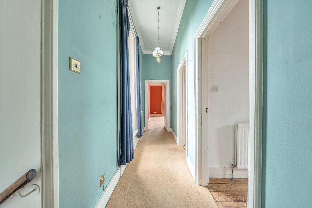 1374556-1-6908801...