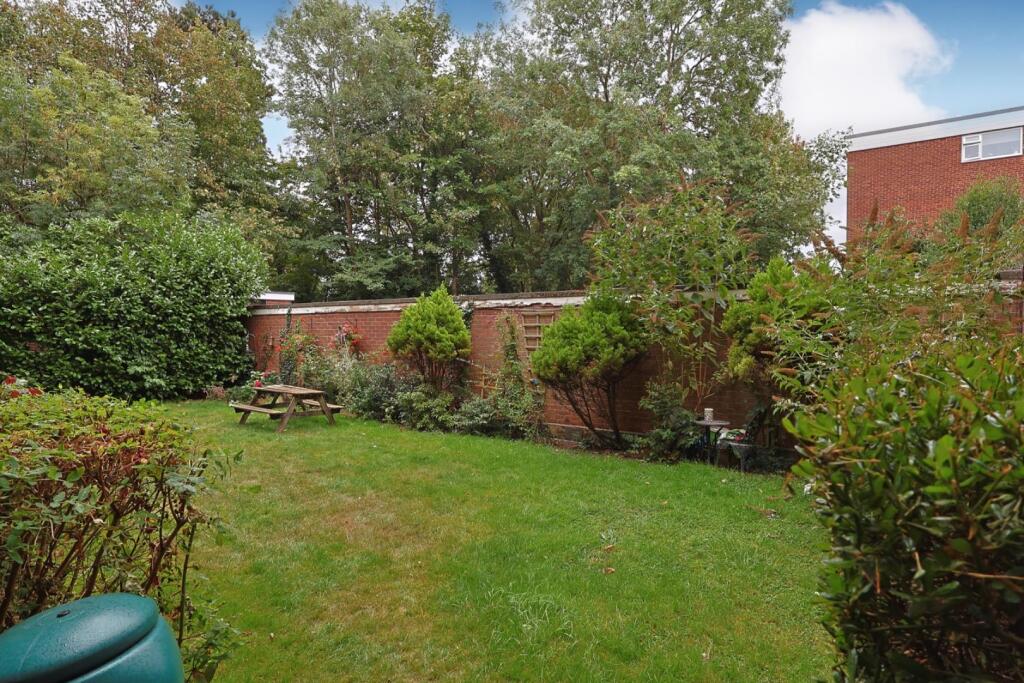 Communal Courtyard Garden